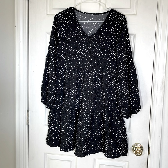 Black & White Polka Dots Bohemian Balloon Sleeves Loose Fit Dress Size Small - Picture 1 of 10